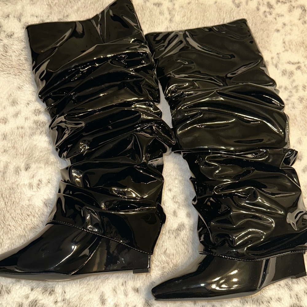 Women’s knee high boots